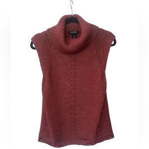 White House Black Market Women's Burgundy Turtle Neck Sweater